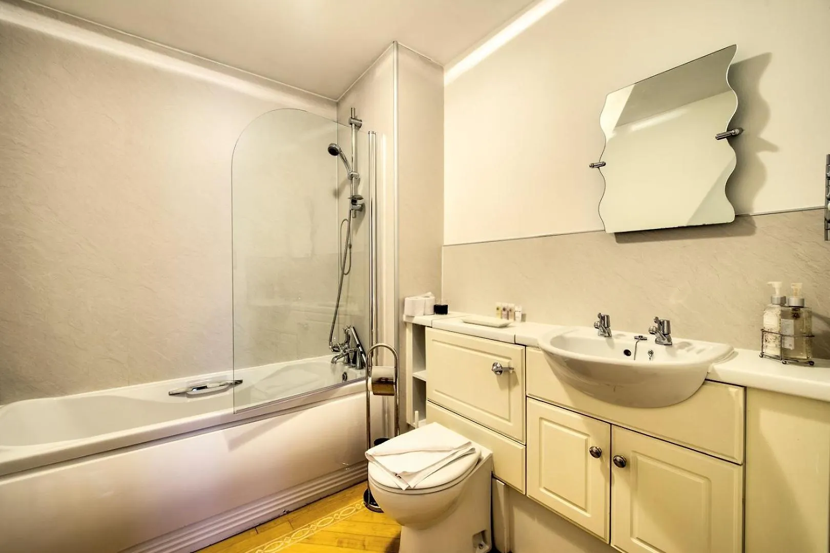 Guestready - Bright Home Near New Town Edinburgh