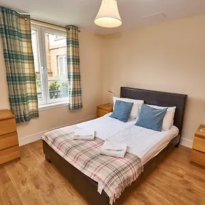 Castle - Annandale Apartment